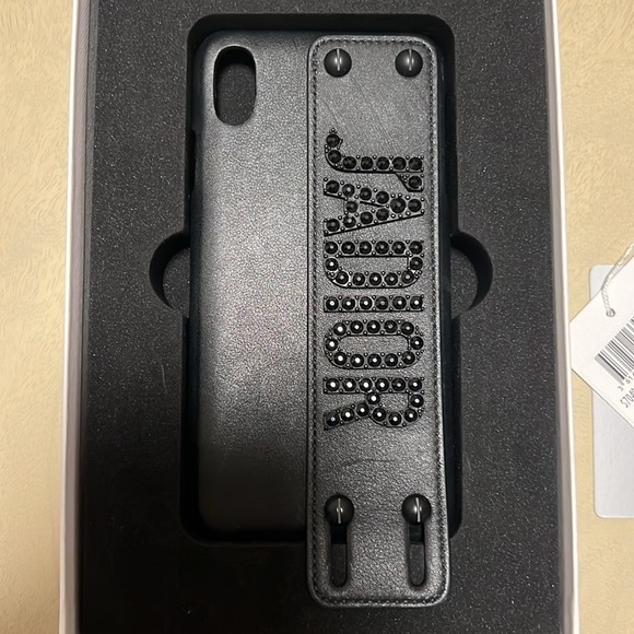 100% AUTHENTIC DIOR PHONE COVER - Picture 2 of 5
